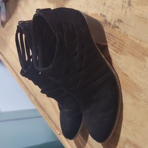 Fergalicious by Fergie black heeled boots size 8